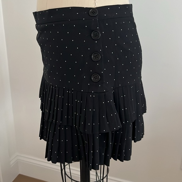 BCBGMaxAzria two tier pleated mini skirt, size 4. - Picture 2 of 7